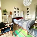 Jethon Studio-appartement Im Gruenen Apartment